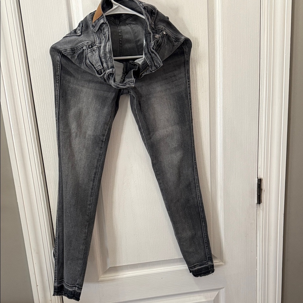 Judy Blue Charcoal Skinny Jeans